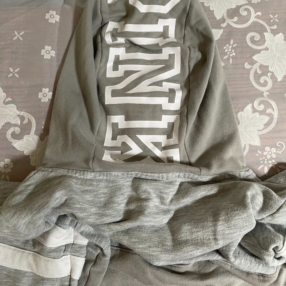 PINK Pullover Hoodie Size Small Gray Women's Girls - Picture 2 of 12